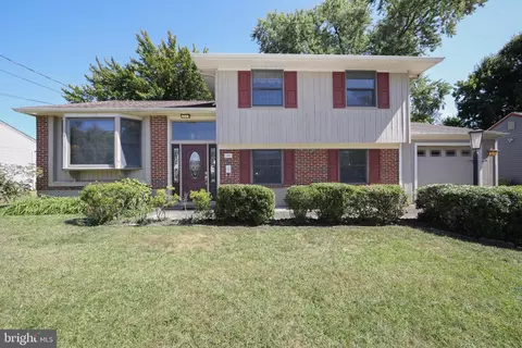 105 Evergreen Rd, Stratford, NJ 08084