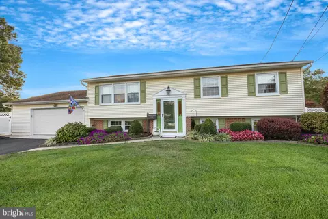 230 Orono Pl, Somerdale, NJ 08083