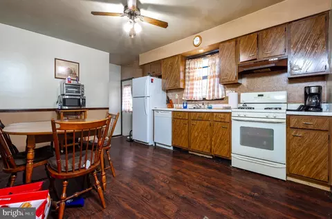 219 Walnut Ave, Berlin, NJ 08009 photo 6