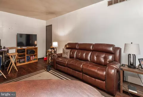 219 Walnut Ave, Berlin, NJ 08009 photo 8