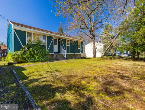 219 Walnut Ave, Berlin, NJ 08009 photo 2