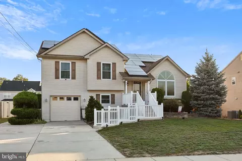 45 E Landing Rd, Blackwood, NJ 08012