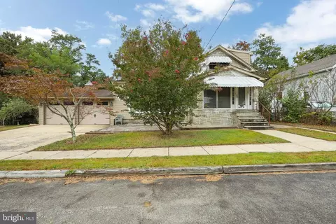 22 Holly Rd, Clementon, NJ 08021