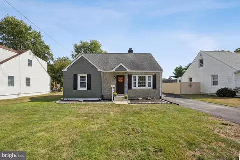 316 Princeton Ave, Stratford, NJ 08084