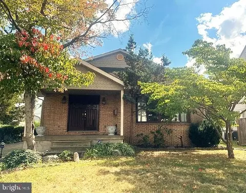104 W Evesham Rd, Glendora, NJ 08029