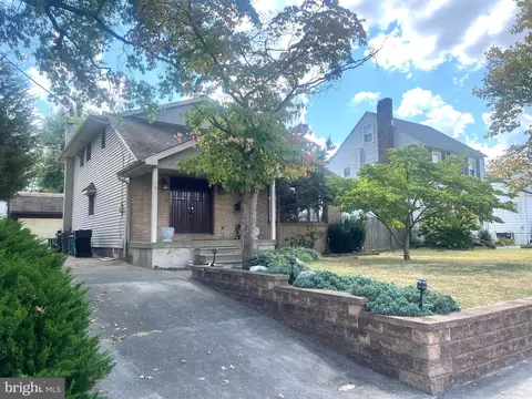 104 W Evesham Rd, Glendora, NJ 08029 photo 3