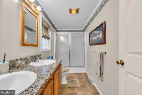 18 Swift Run, Sicklerville, NJ 08081 photo 39