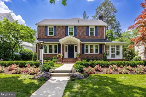 252 Mountwell Ave, Haddonfield, NJ 08033