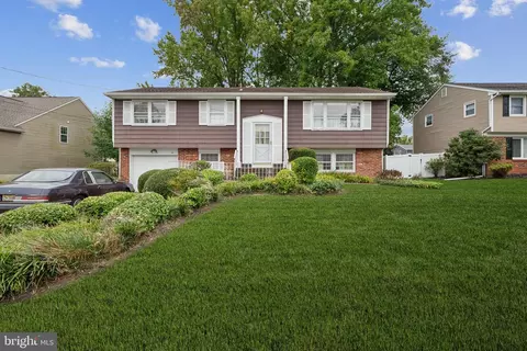 107 Daytona Ave, Cherry Hill, NJ 08034