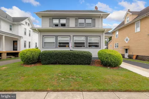 36 Princeton Rd, Audubon, NJ 08106