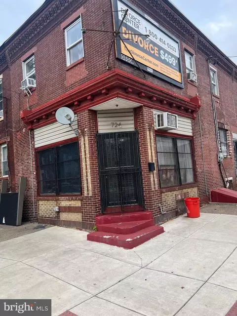 724 S 4th St, Camden, NJ 08103
