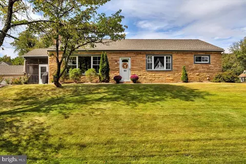 901 Fulton St, Cherry Hill, NJ 08002