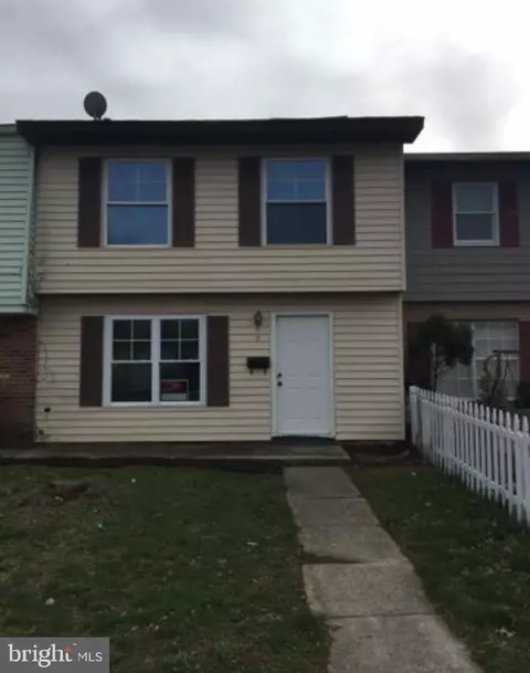 8 Milstone Ct, Sicklerville, NJ 08081