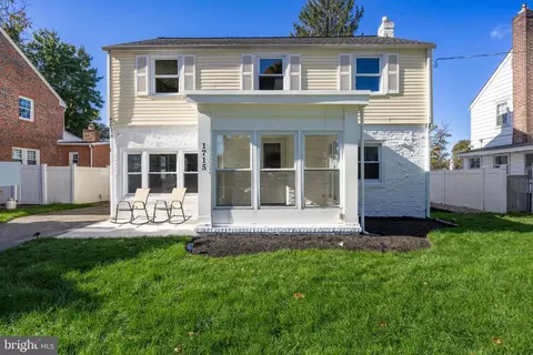1715 Hillcrest Ave, Pennsauken, NJ 08110