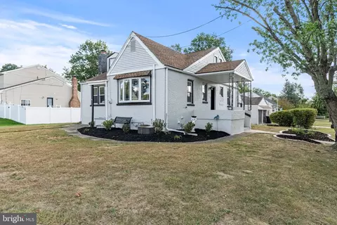 Exterior - 514 W Evesham Rd, Glendora, NJ 08029 photo 3 of 5