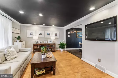 109 Forest Rd, Cherry Hill, NJ 08034 photo 3