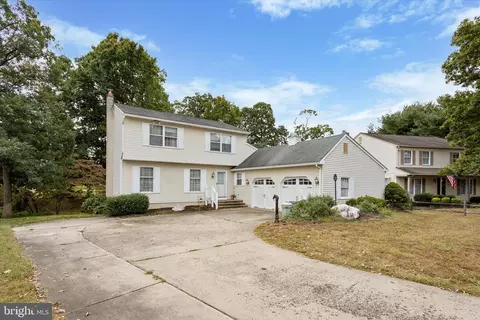 38 Crestwood Ave, Blackwood, NJ 08012