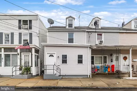 306 Bergen St, Gloucester City, NJ 08030