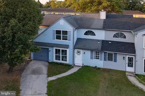 6 Pinehurst Ct, Lindenwold, NJ 08021