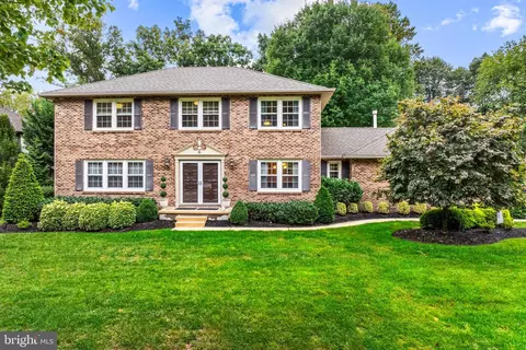6 Evergreen Dr, Voorhees, NJ 08043