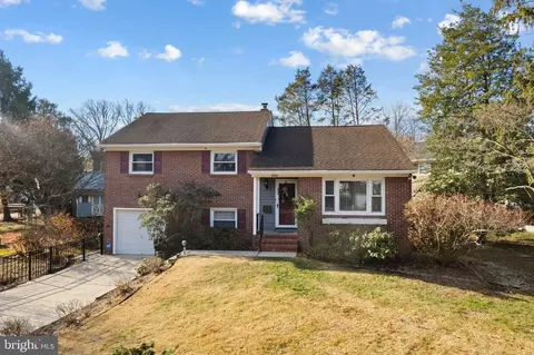 Exterior - 400 Graisbury Ave, Haddonfield, NJ 08033 photo 2 of 6