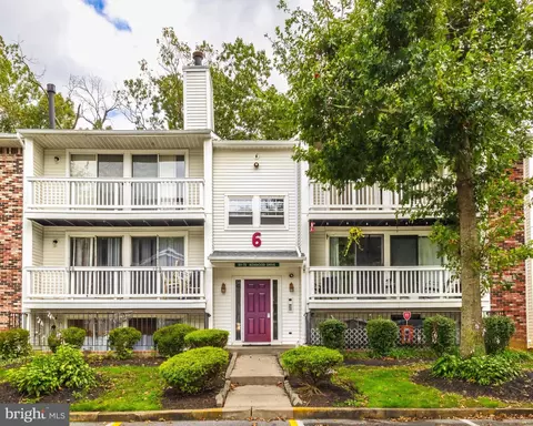 67 Kenwood Dr, Sicklerville, NJ 08081