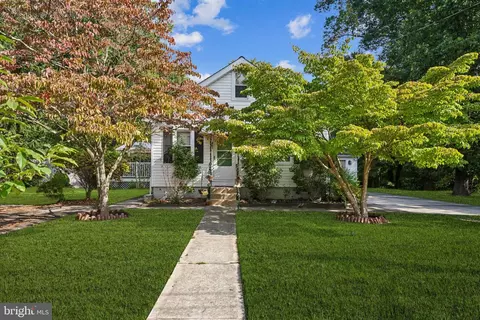 421 Roosevelt Ave, Clementon, NJ 08021