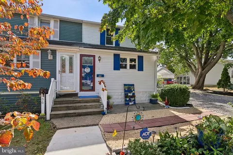 58 Walnut Ave, Bellmawr, NJ 08031