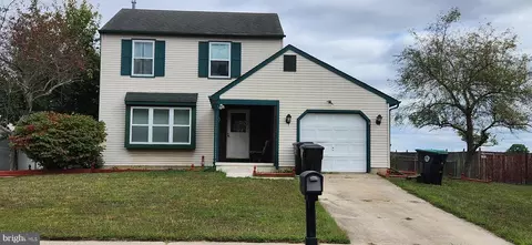 3 Covington Dr, Sicklerville, NJ 08081