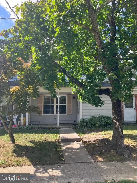 63 Villanova Ct, Sicklerville, NJ 08081