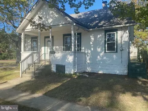 28 Barnard Ave, Gloucester City, NJ 08030