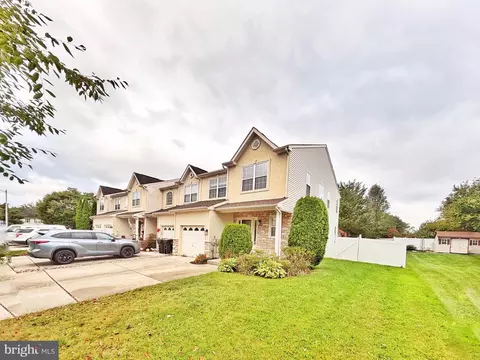107 Sequoia Dr, Berlin, NJ 08009