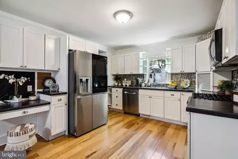 20 Park Ave, Berlin, NJ 08009