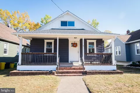 9 Page Ave, Barrington, NJ 08007
