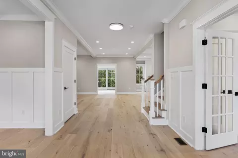 Entry Way - 301 Centre St, Haddonfield, NJ 08033 photo 2 of 21
