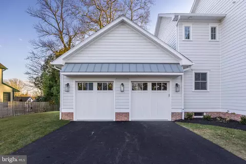 Exterior - 301 Centre St, Haddonfield, NJ 08033 photo 4 of 8