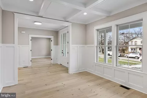 Entry Way - 301 Centre St, Haddonfield, NJ 08033 photo 3 of 21