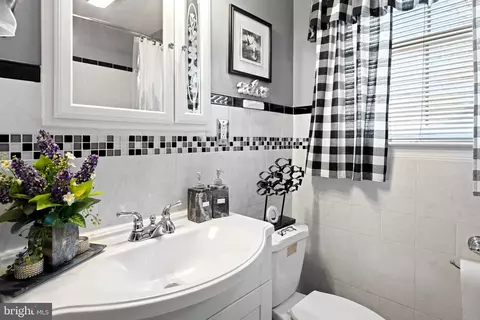 728 Bentley Rd, Lindenwold, NJ 08021 photo 9
