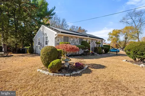 728 Bentley Rd, Lindenwold, NJ 08021 photo 2