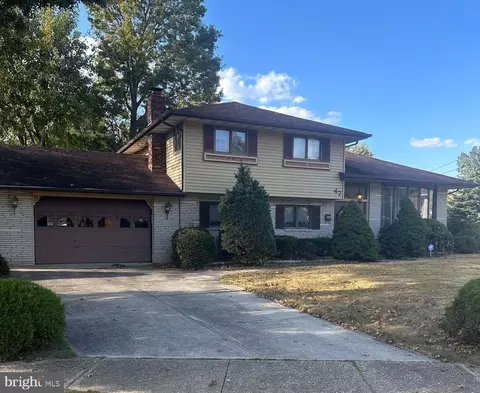 47 Lillian Pl, Glendora, NJ 08029