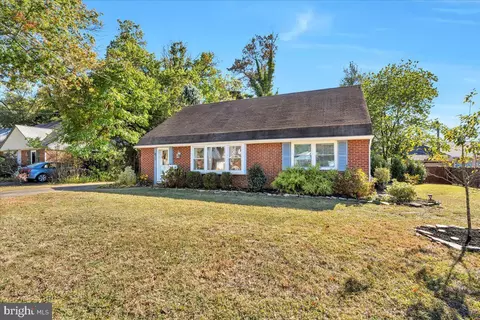 872 Mercer Dr, Haddonfield, NJ 08033