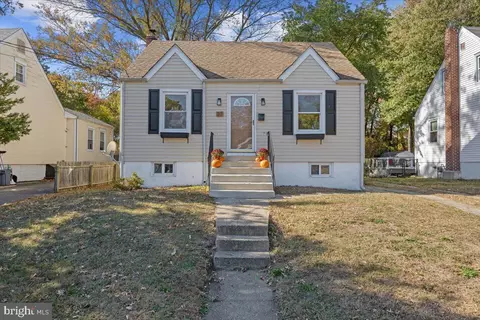 37 Sartori Ave, Mount Ephraim, NJ 08059