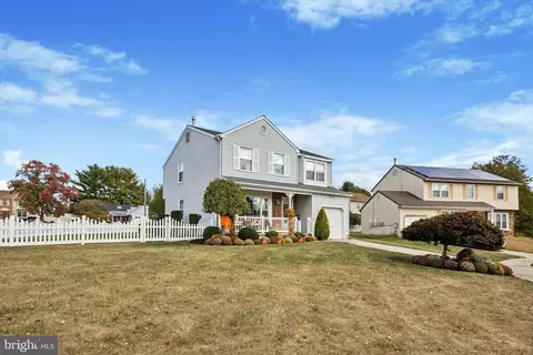 2 Cameron Ct, Clementon, NJ 08021