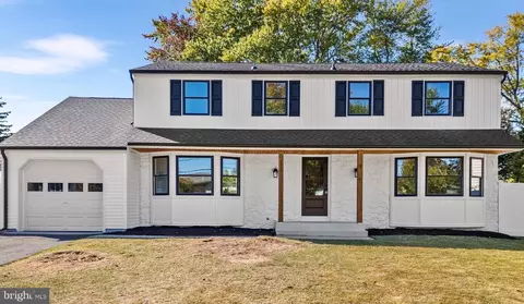 111 Knollwood Dr, Cherry Hill, NJ 08002