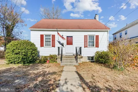 33 Harding Ave, Oaklyn, NJ 08107