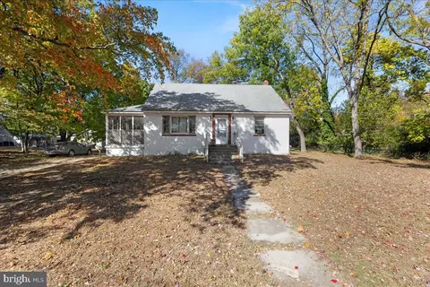 520 Cedar Ave, Lindenwold, NJ 08021