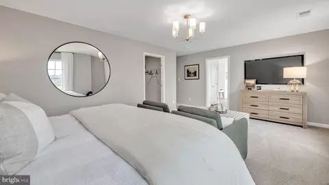 135 Chester Ave, West Berlin, NJ 08091