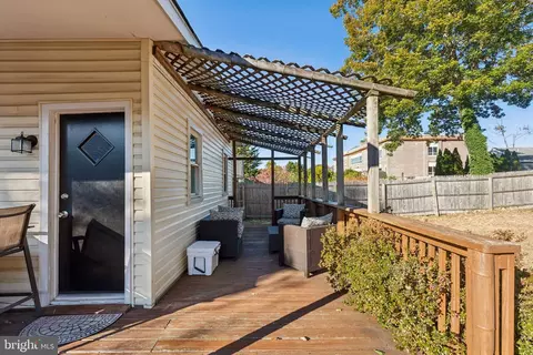 Exterior - 131 E 2nd Ave, Runnemede, NJ 08078 photo 7 of 12