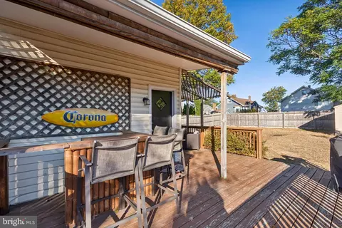 Exterior - 131 E 2nd Ave, Runnemede, NJ 08078 photo 5 of 12