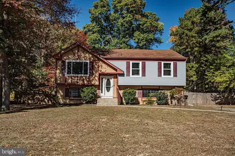 37 Pinehurst Dr, Atco, NJ 08004